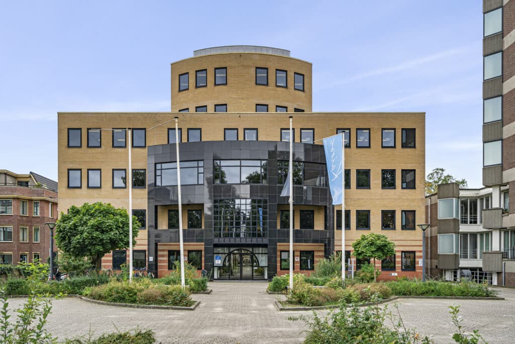 Emendare huurt ruim 450 m² op Velperweg in Arnhem