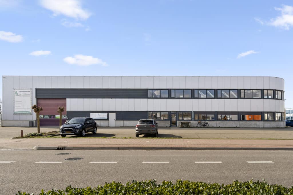 HC Afbouw B.V. huurt ca. 400 m² bedrijfsruimte in Duiven