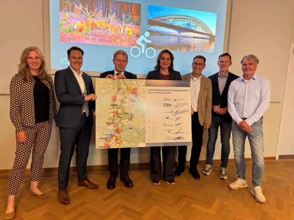 Ondertekening Samenwerkingsovereenkomst VeluweWaalpad: een nieuwe stap naar verbeterde fietsverbindingen