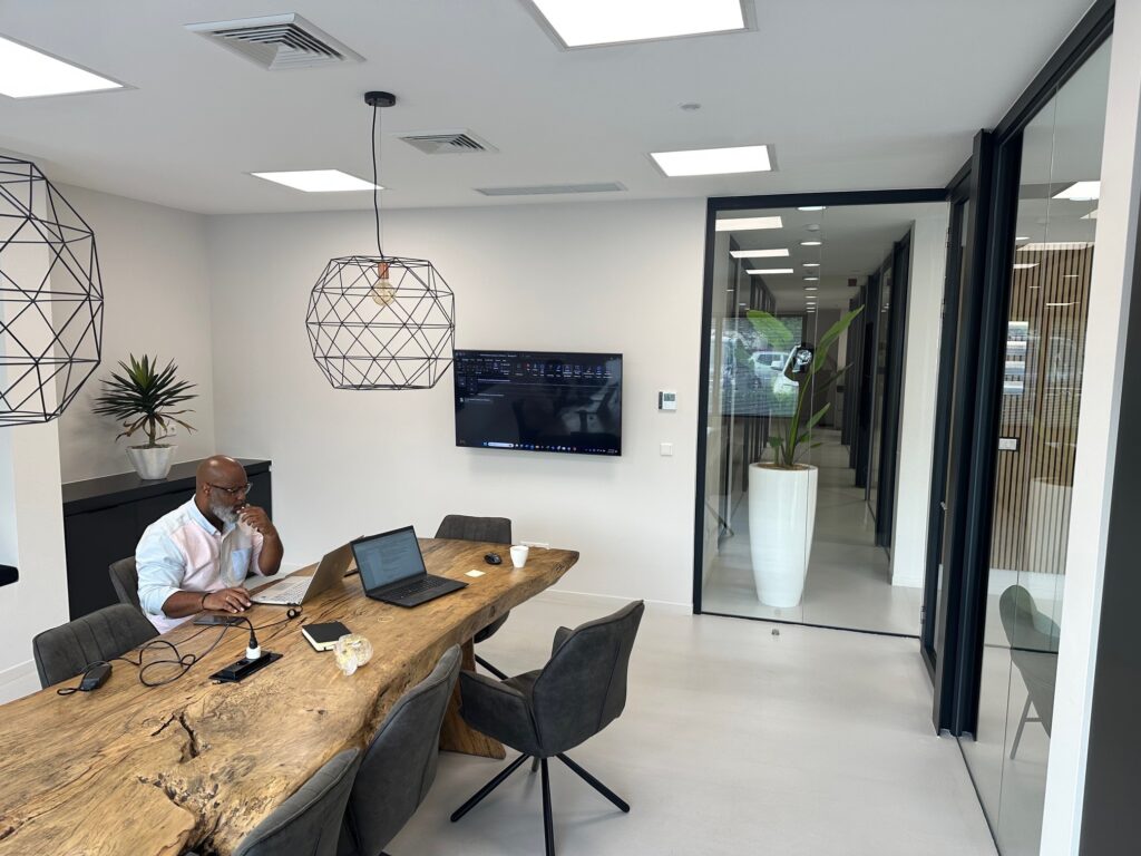 Roelofs Groep en CEC versterken samenwerking in het Caribisch gebied