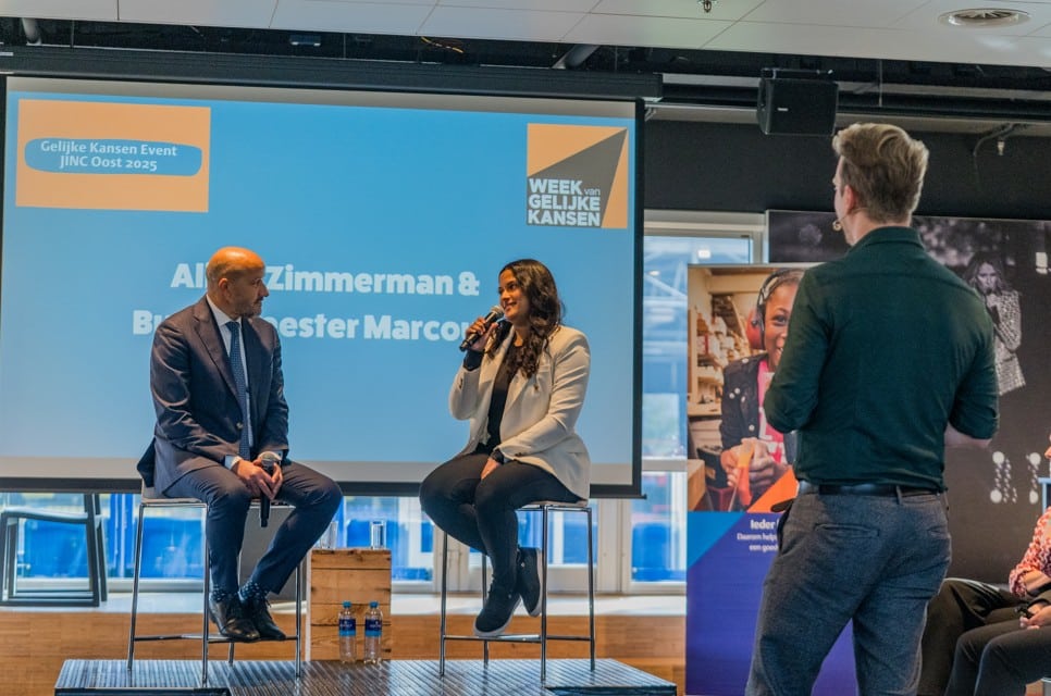 Alicia en burgemeester Marcouch herenigd tijdens Gelijke Kansen Event van JINC