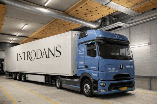 Introdans voortaan op tournee met elektrische vrachtwagen